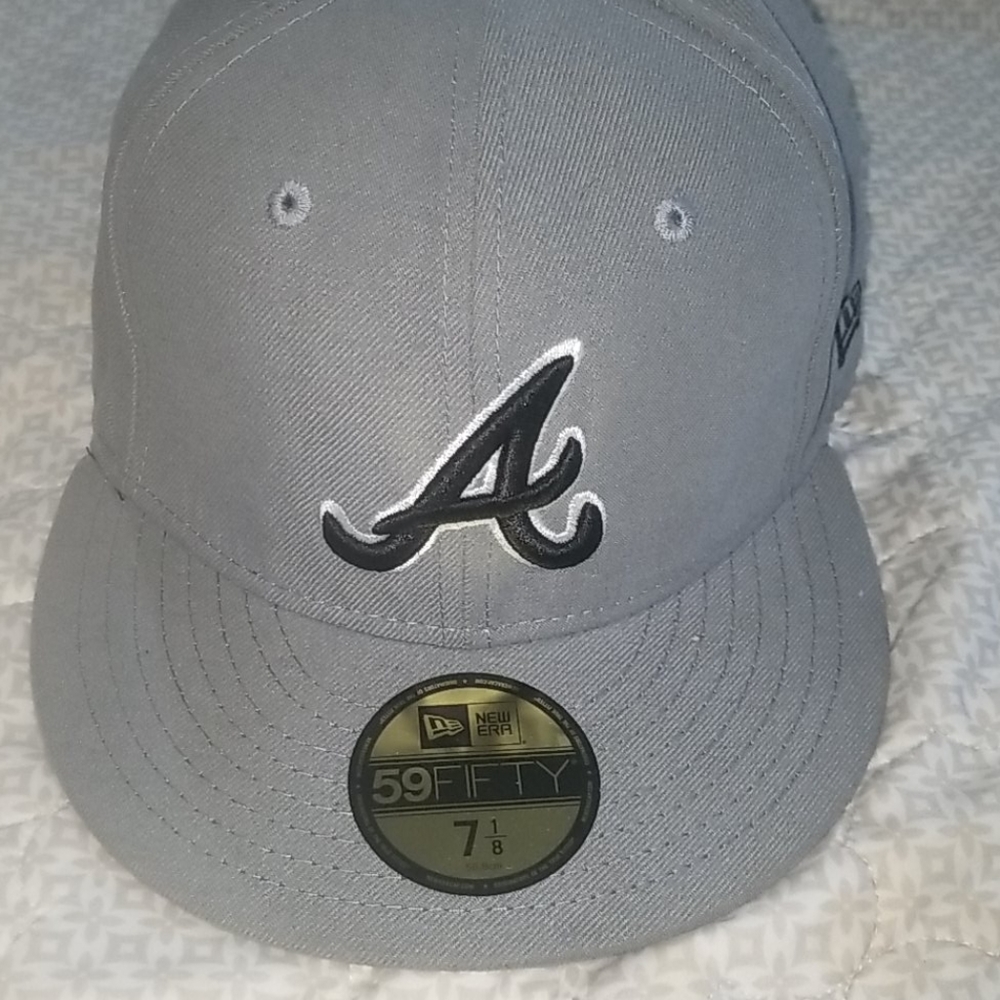 As fitted hat